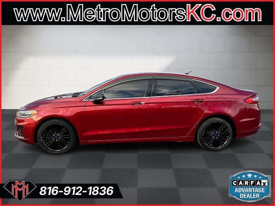 Used 2016 Ford Fusion SE w/ Equipment Group 202A image 2