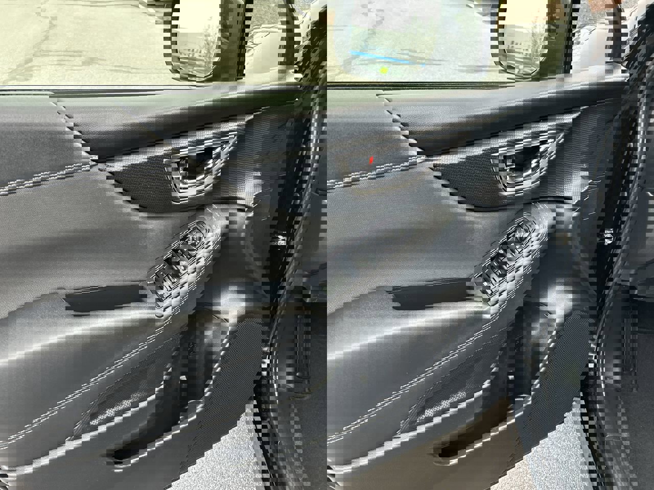 Used 2022 Subaru Forester Premium image 19