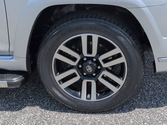 Certified 2022 Toyota 4Runner Limited AWD/4WD image 11