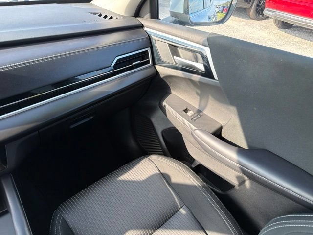 Used 2023 Mitsubishi Outlander ES FWD image 20