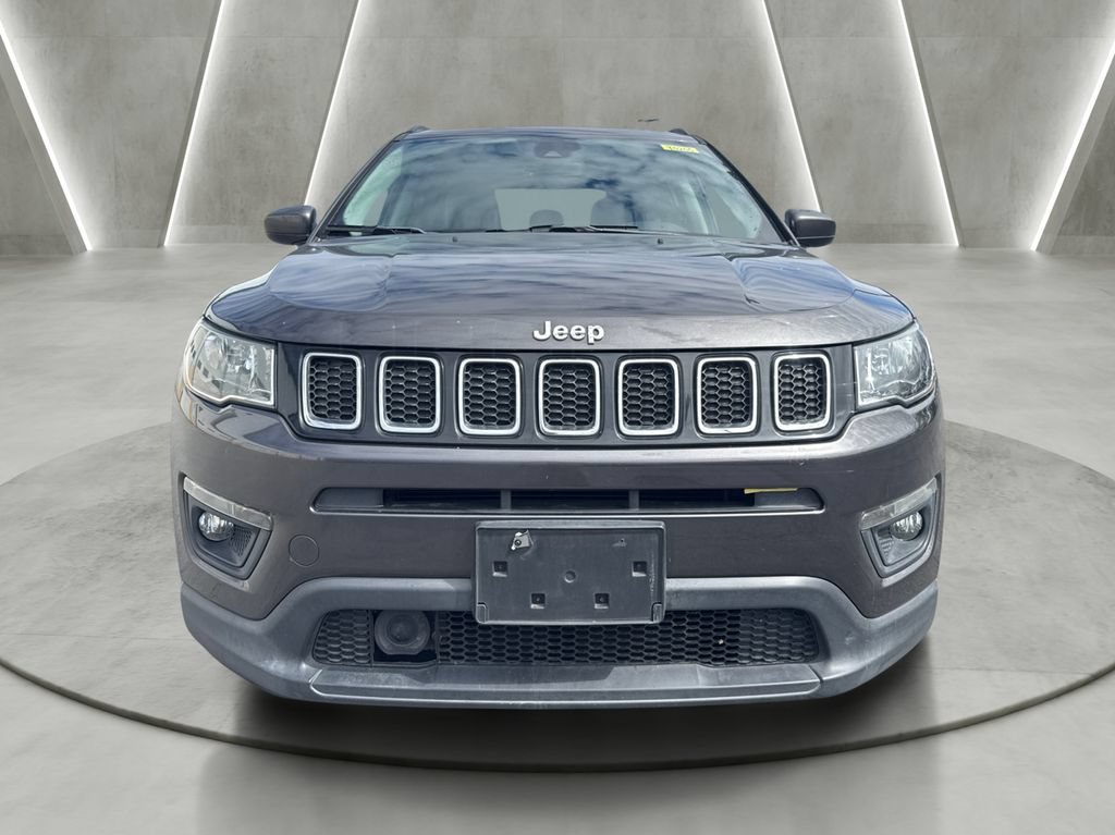Used 2020 Jeep Compass Latitude w/ Advanced Safety Group FWD image 2