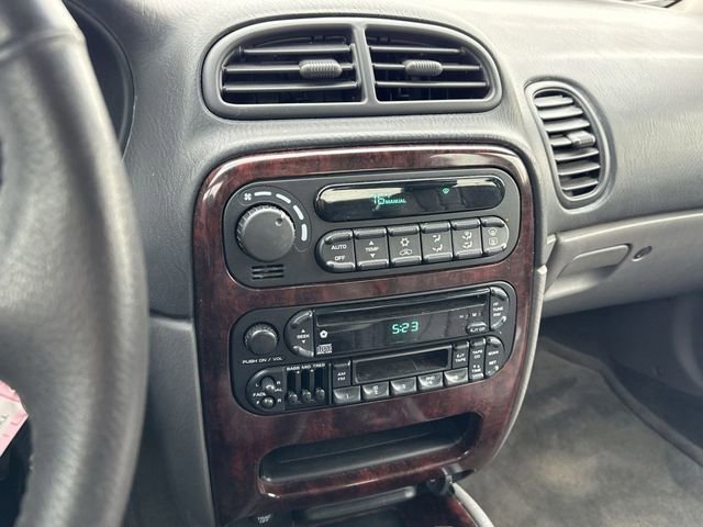 Used 1999 Chrysler Concorde LXi image 17