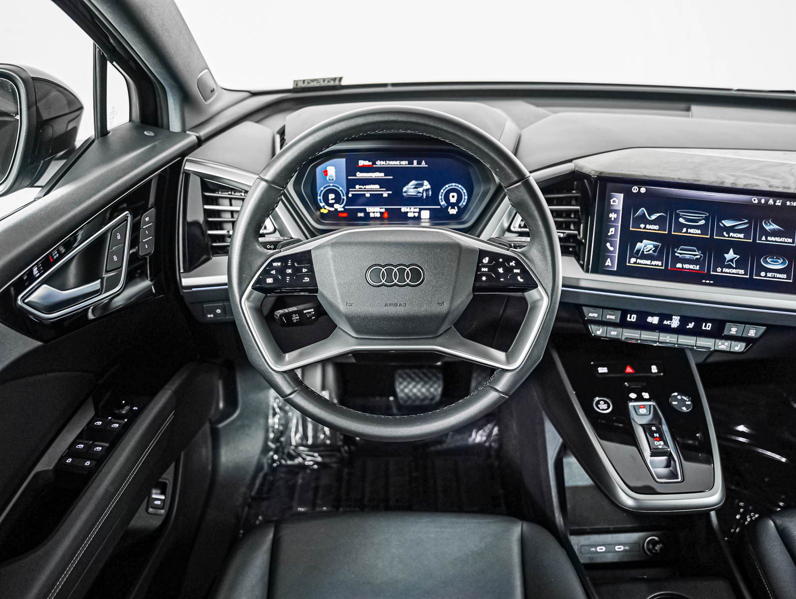 Used 2025 Audi Q4 e-tron Premium Plus w/ Premium Plus AWD/4WD image 11