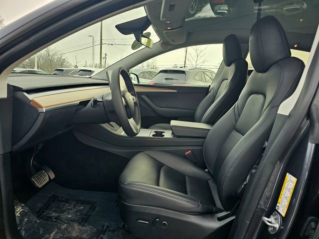 Used 2023 Tesla Model Y Long Range image 17