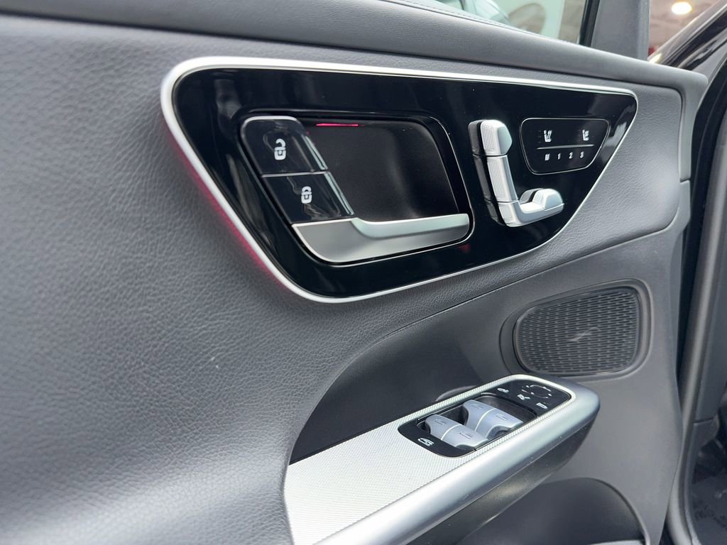 Used 2024 Mercedes-Benz GLC 300 image 49