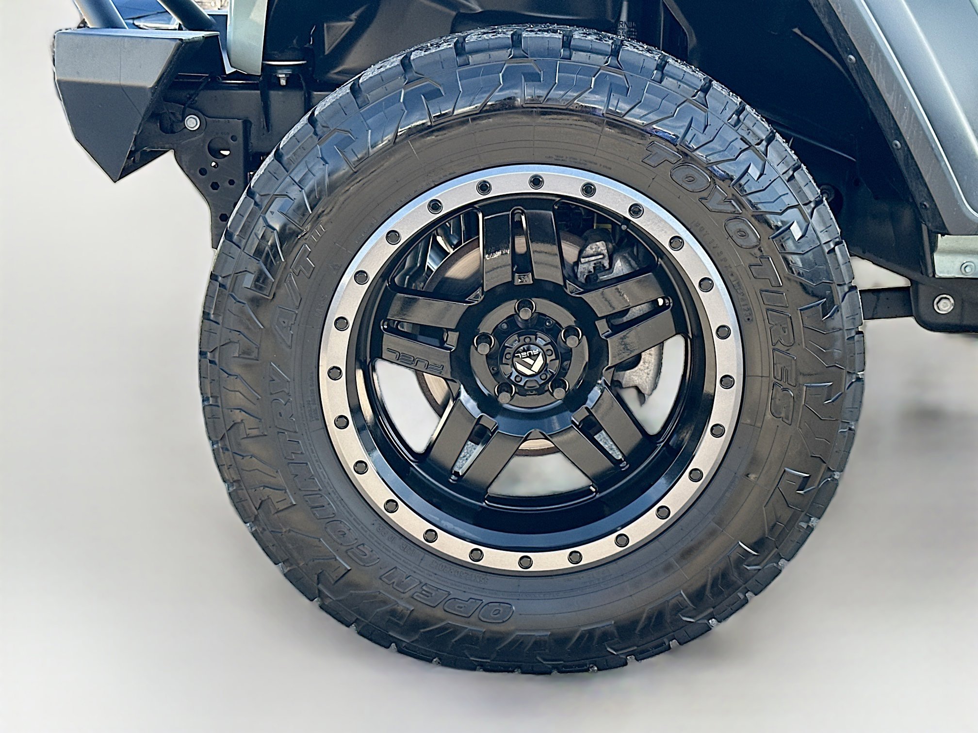 Used 2024 Jeep Wrangler Sport image 37