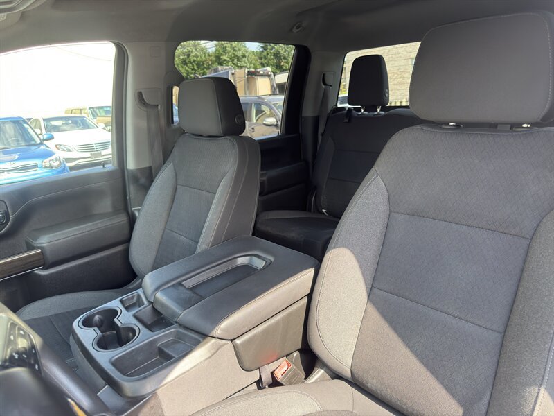 Used 2022 Chevrolet Silverado 2500 LT AWD/4WD image 15