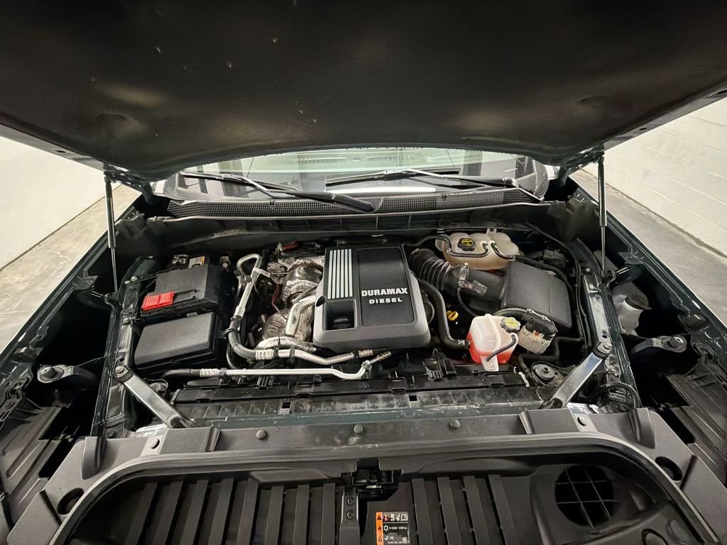 Certified 2025 Chevrolet Silverado 1500 LTZ w/ LTZ Premium Texas Edition AWD/4WD image 31