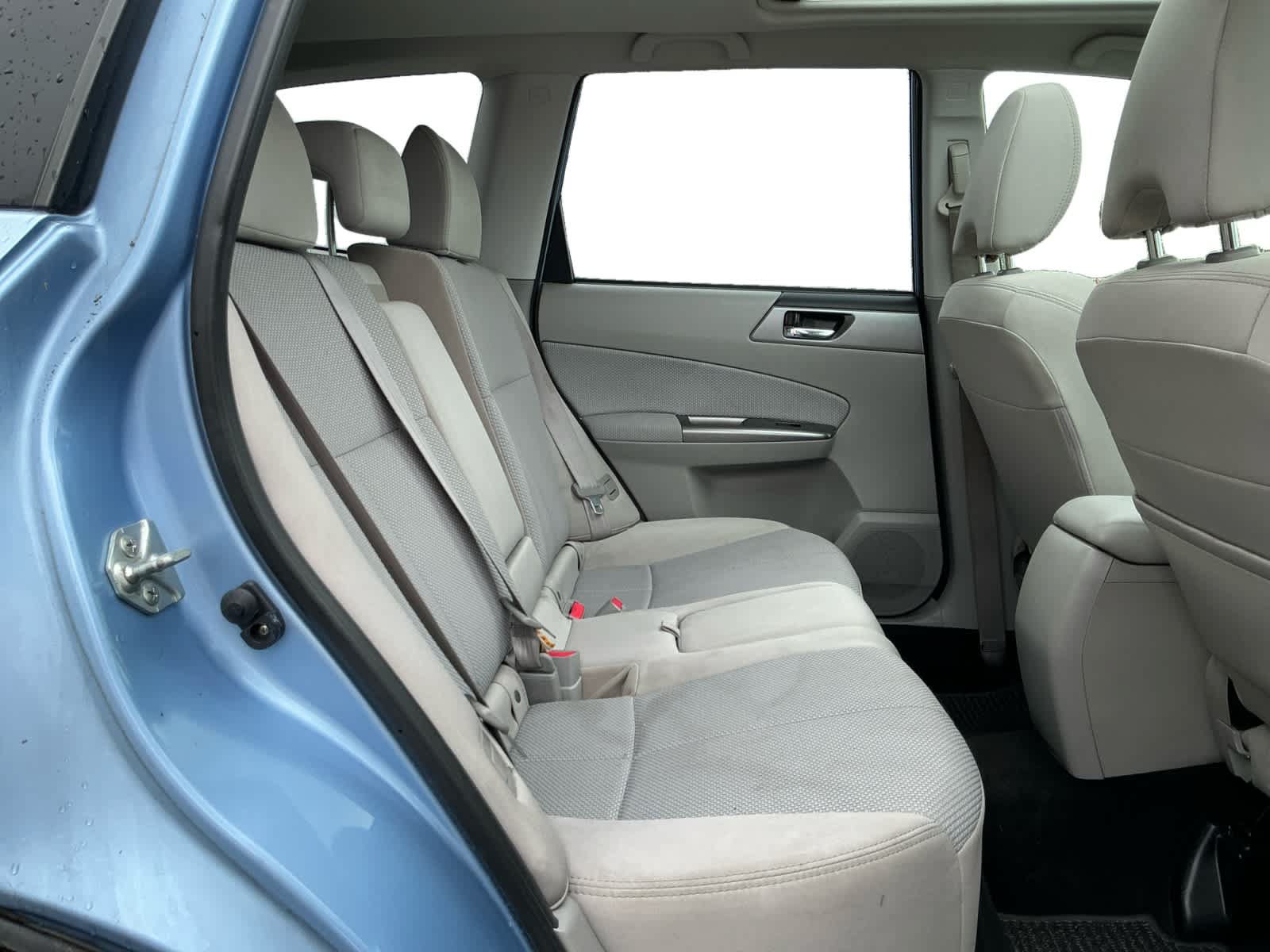 Used 2012 Subaru Forester 2.5X Premium w/ All-Weather Pkg AWD/4WD image 13
