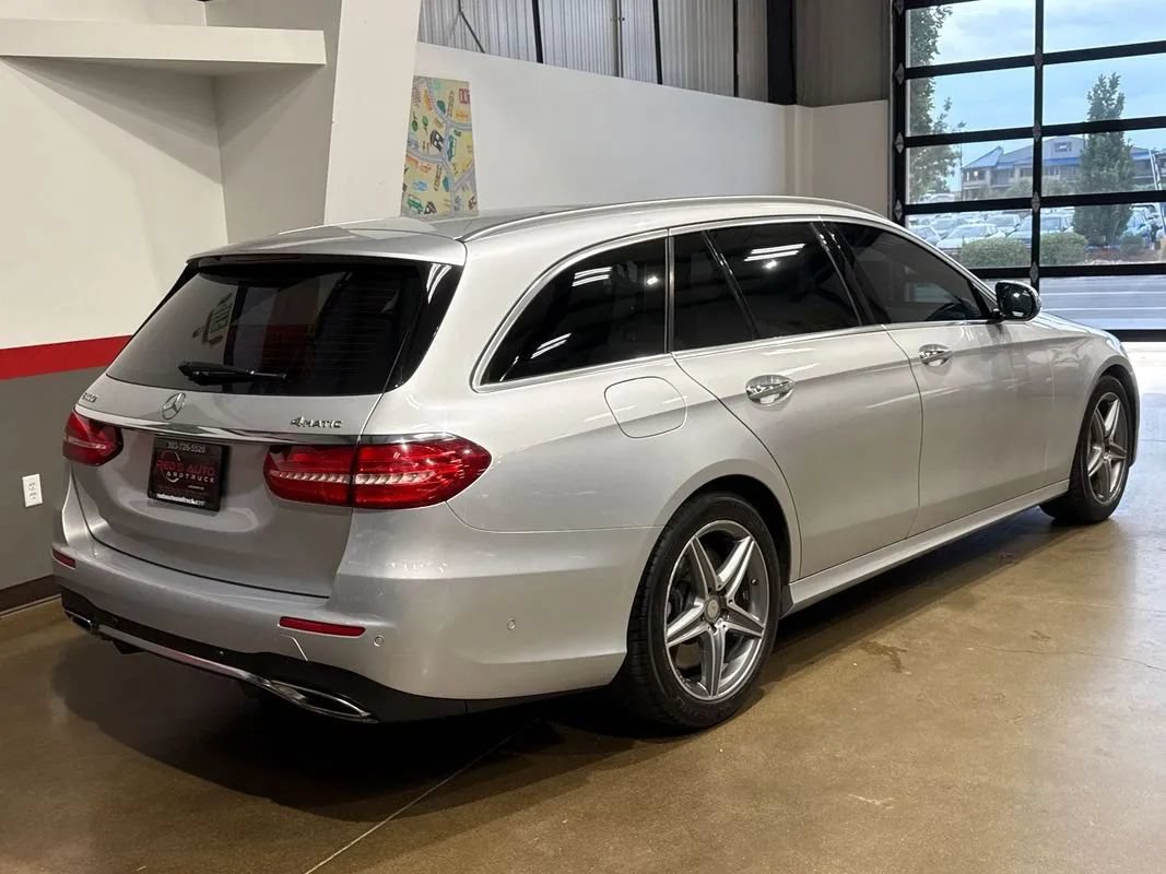 Used 2017 Mercedes-Benz E 400 4MATIC Wagon image 34
