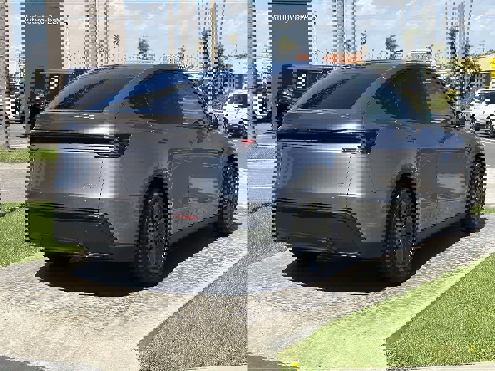 Used 2026 Tesla Model Y AWD image 6