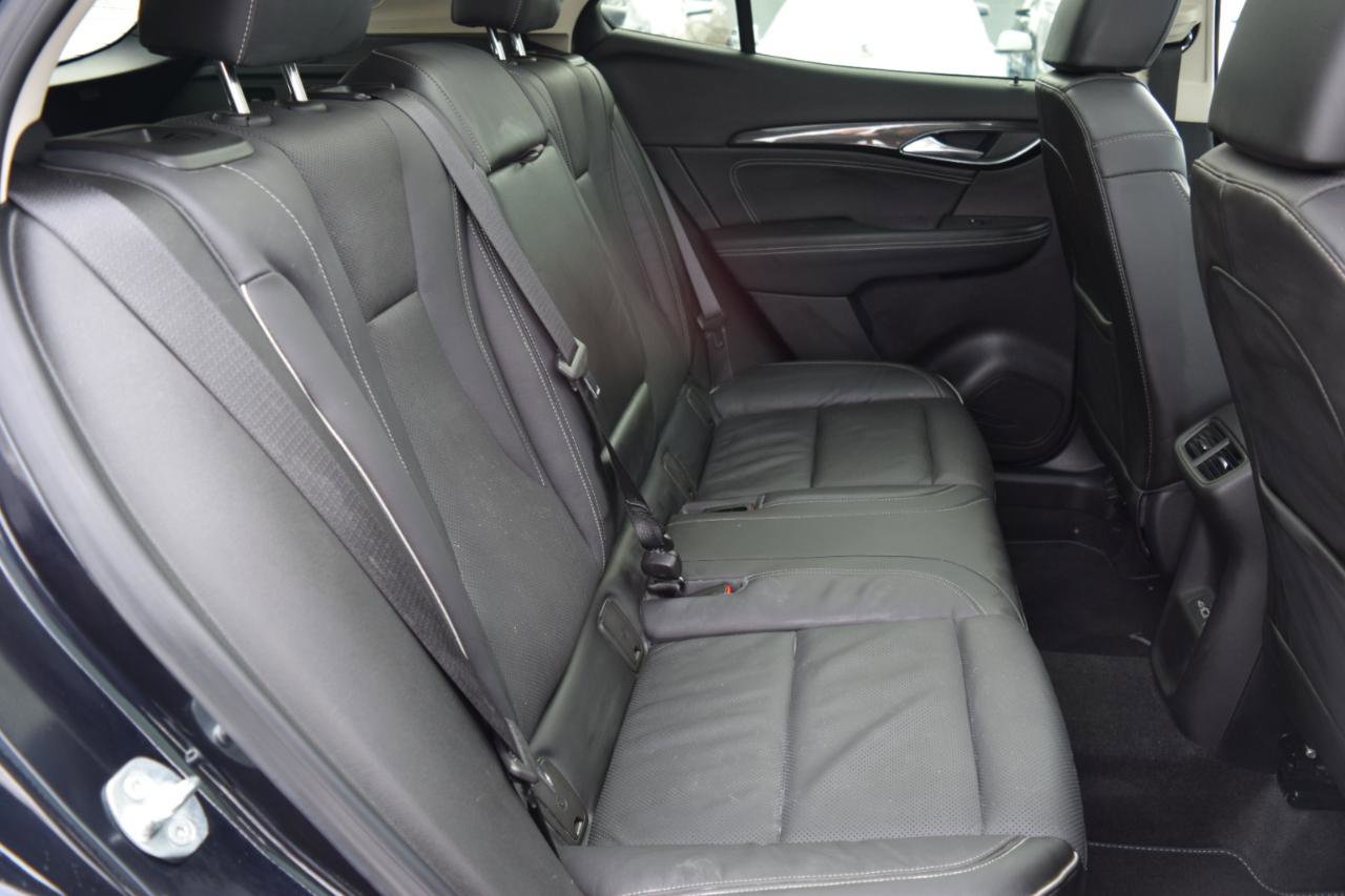 Used 2021 Buick Envision Essence FWD image 36