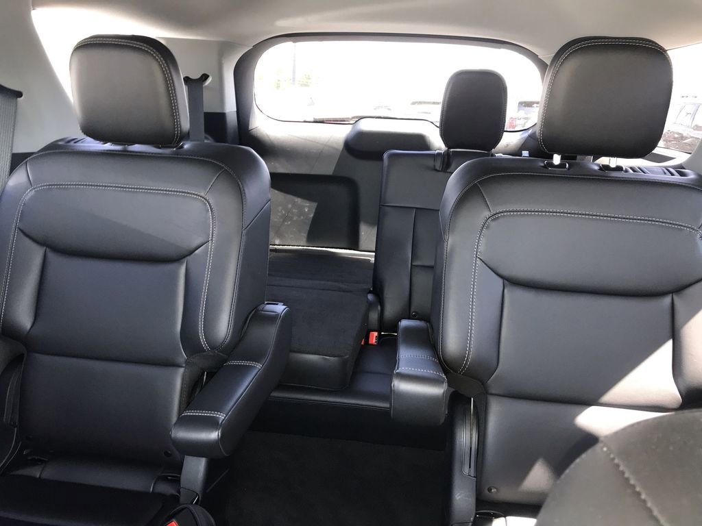 Used 2023 Ford Explorer XLT w/ Equipment Group 202A image 21