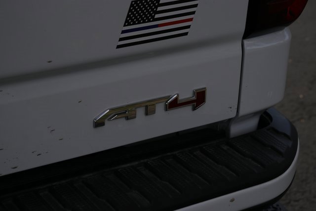 Used 2023 GMC Sierra 1500 AT4 w/ Technology Package image 7