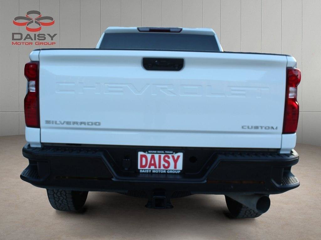 Used 2023 Chevrolet Silverado 2500 Custom w/ Custom Value Package AWD/4WD image 6