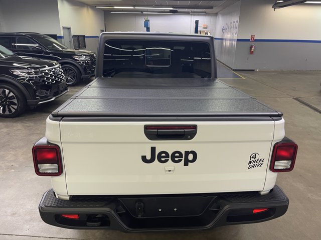 Used 2022 Jeep Gladiator Sport AWD/4WD image 7