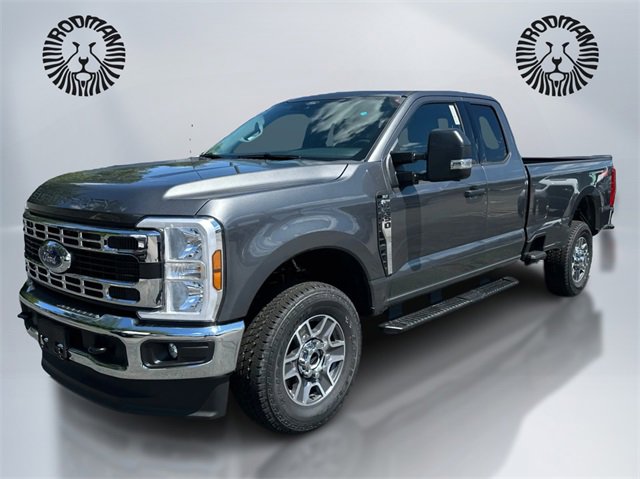 New 2025 Ford F350 XLT w/ FX4 Off-Road Package image 1