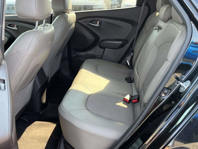 Used 2015 Hyundai Tucson GLS w/ Option Group 02 FWD image 15