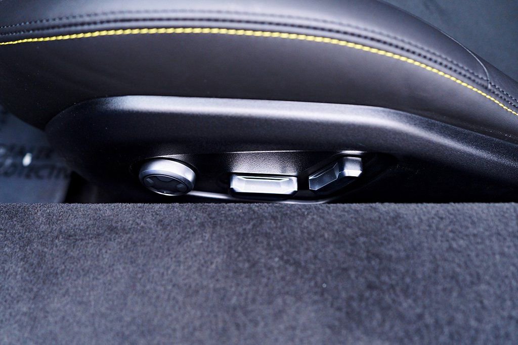 Used 2025 Lotus Emira RWD image 41