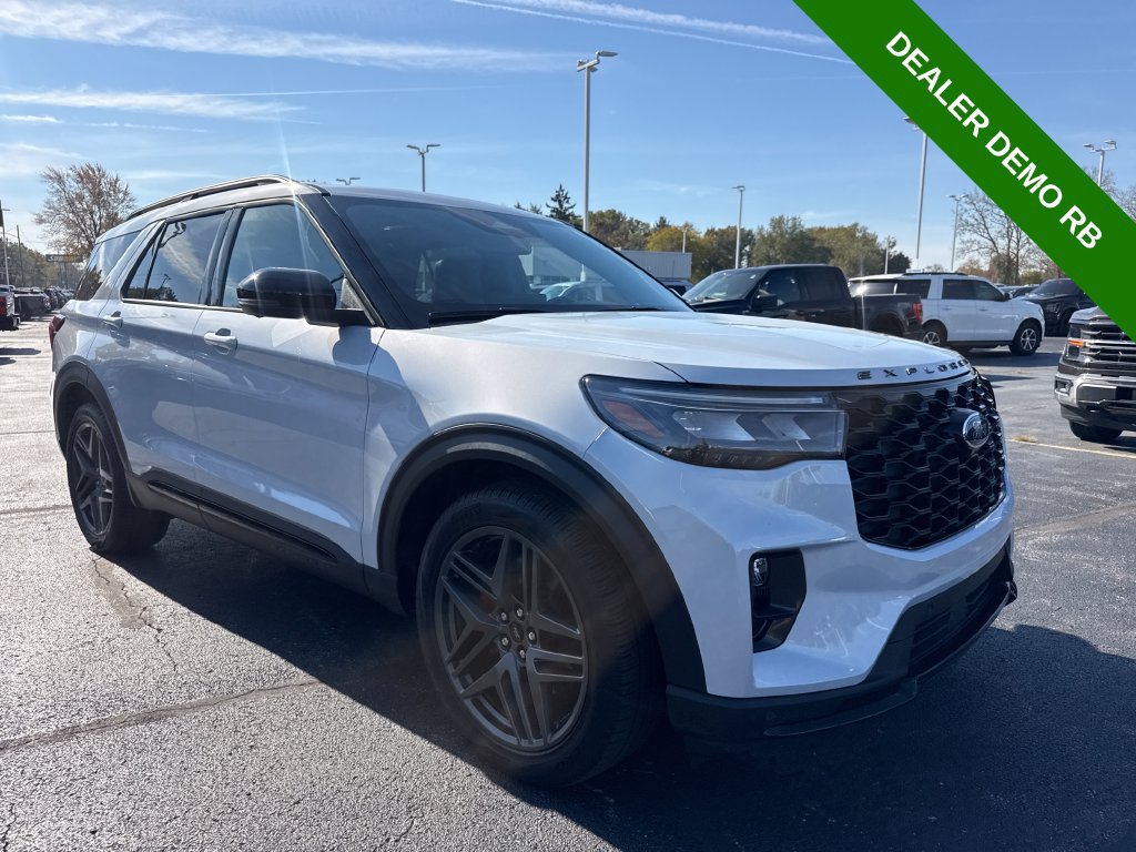 Used 2026 Ford Explorer ST w/ Sun And Sound Package AWD/4WD image 5