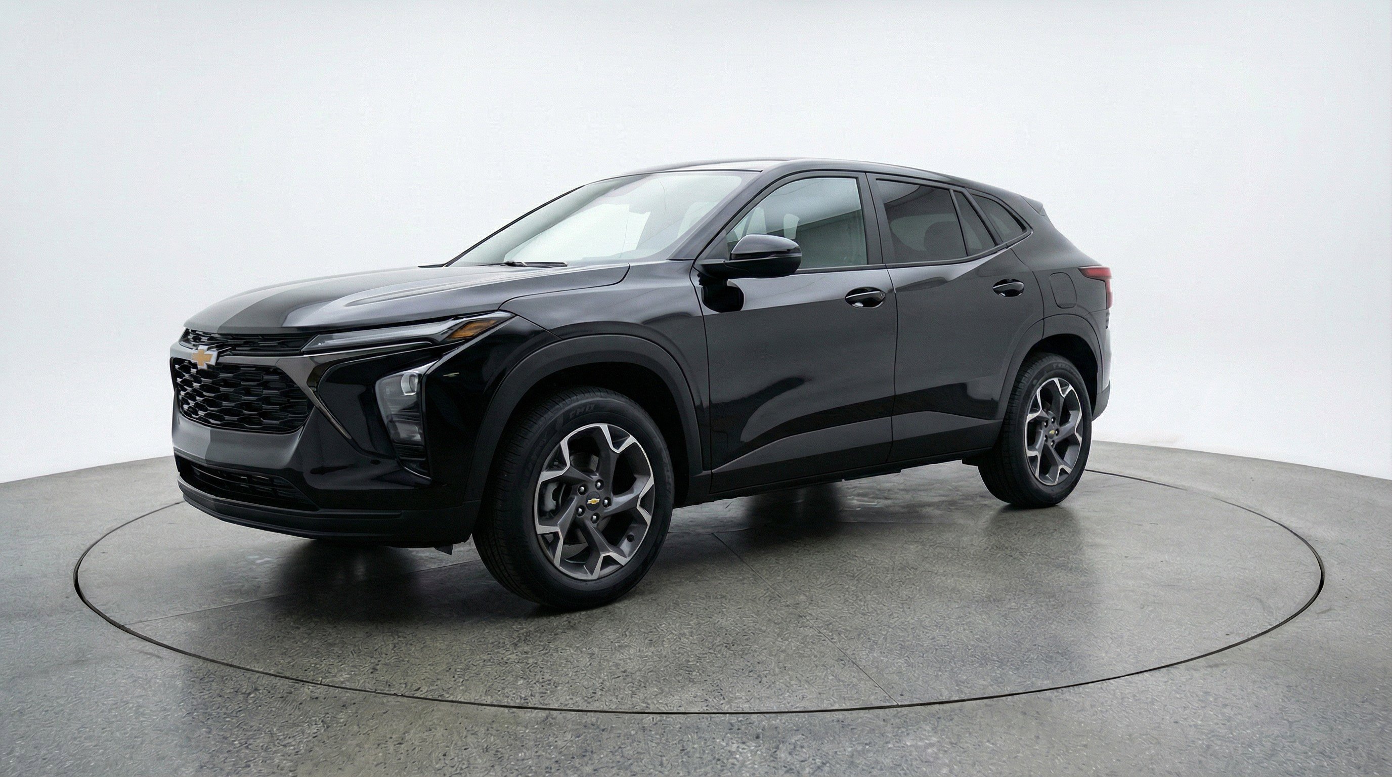 Used 2025 Chevrolet Trax LT w/ LT Convenience Package image 3