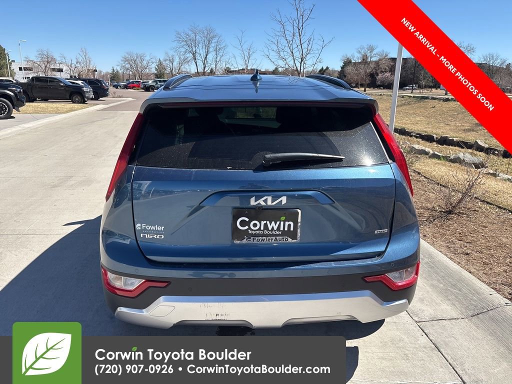 Used 2024 Kia Niro EX image 6