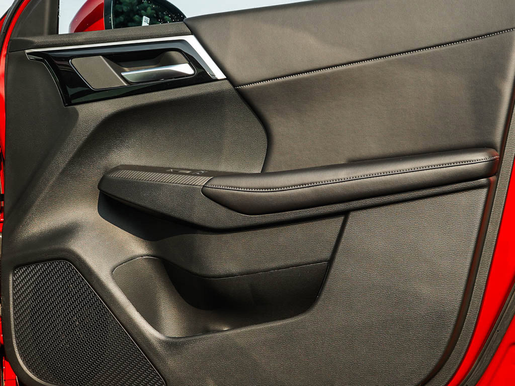 New 2025 Mitsubishi Outlander SE image 10