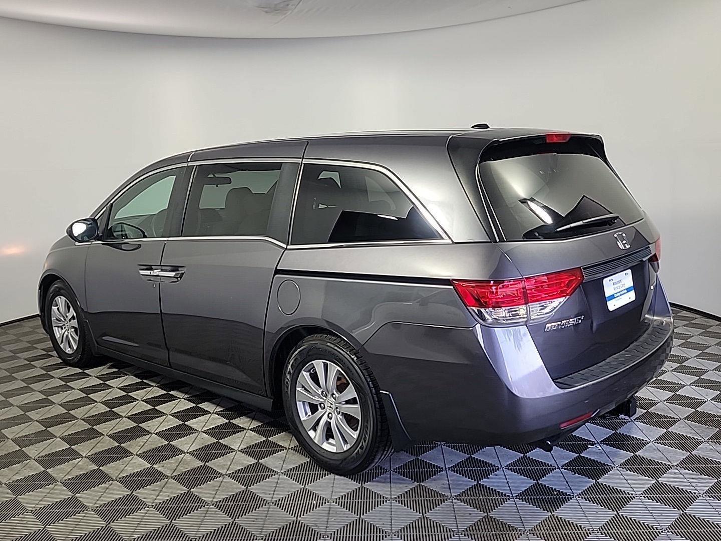 Used 2016 Honda Odyssey SE image 10