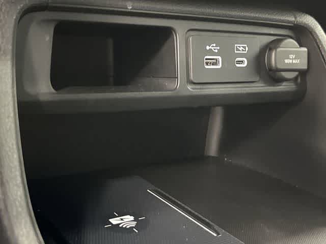 Used 2025 Honda Pilot TrailSport image 25