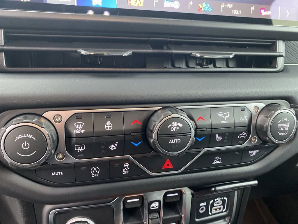 New 2026 Jeep Wrangler Unlimited Rubicon w/ Technology Group image 37