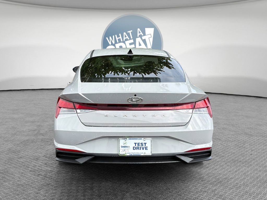 Used 2021 Hyundai Elantra SEL FWD image 5