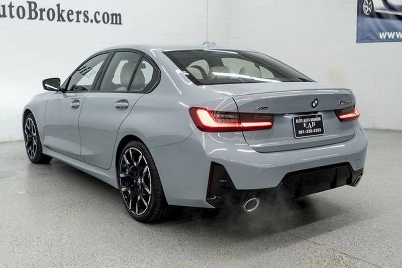 Used 2025 BMW 330i xDrive w/ M-Sport Package image 37