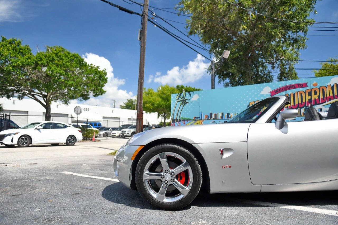 Used 2007 Pontiac Solstice Convertible w/ Premium Package RWD image 5