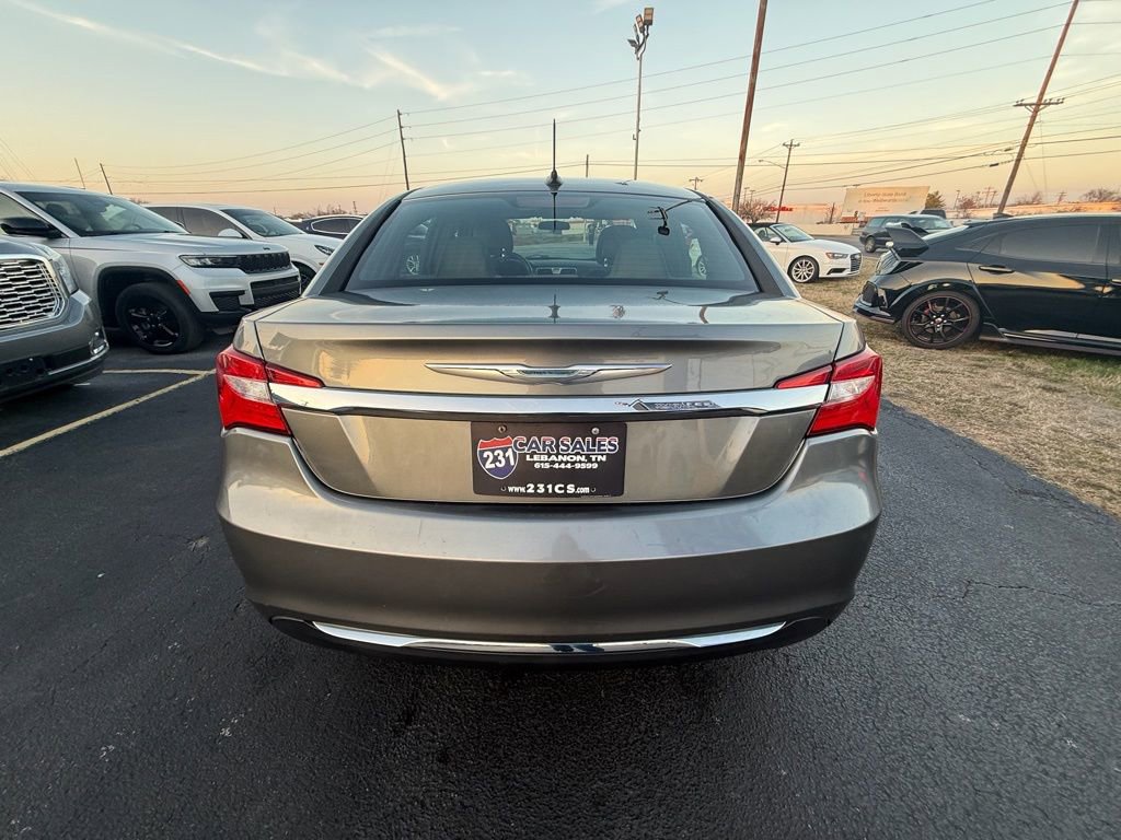 Used 2012 Chrysler 200 LX image 4