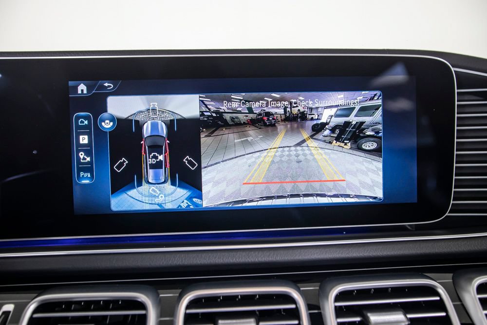 Used 2026 Mercedes-Benz GLS 580 4MATIC image 31