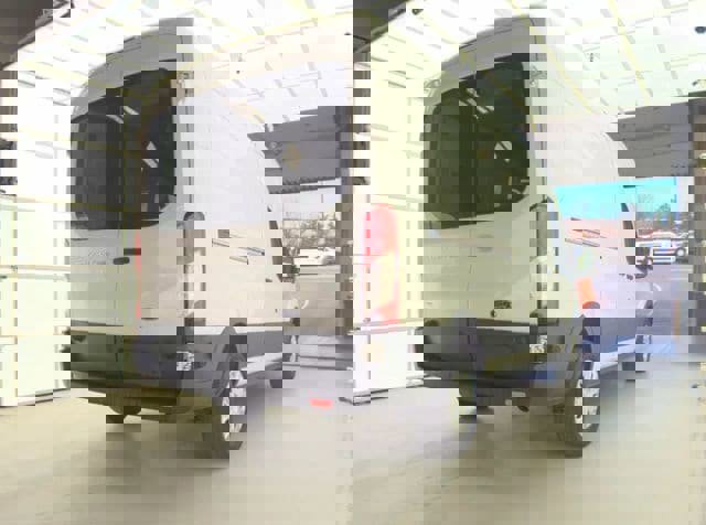 Used 2015 Ford Transit 250 148 Medium Roof image 5