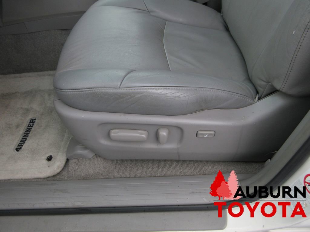 Used 2008 Toyota 4Runner Limited image 16