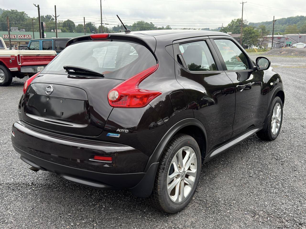 Used 2014 Nissan Juke S AWD/4WD image 7