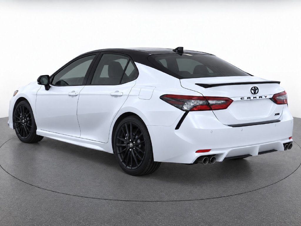 Used 2023 Toyota Camry XSE w/ Navigation Package FWD image 3