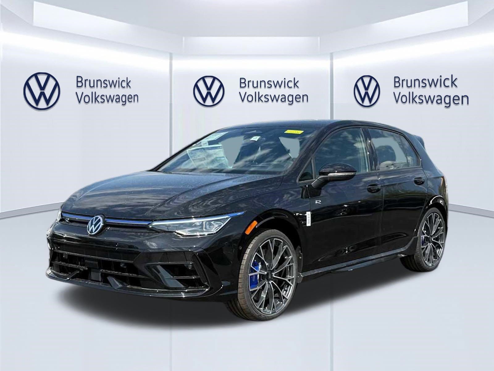 New 2026 Volkswagen Golf w/ Euro Style Package AWD/4WD image 1