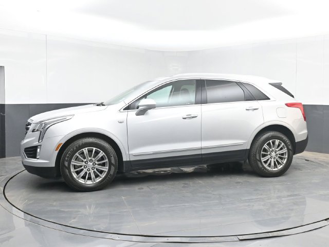 Used 2017 Cadillac XT5 Luxury w/ Driver Awareness Package AWD/4WD image 11