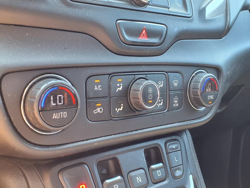 Used 2020 GMC Terrain SLE w/ Driver Convenience Package AWD/4WD image 19