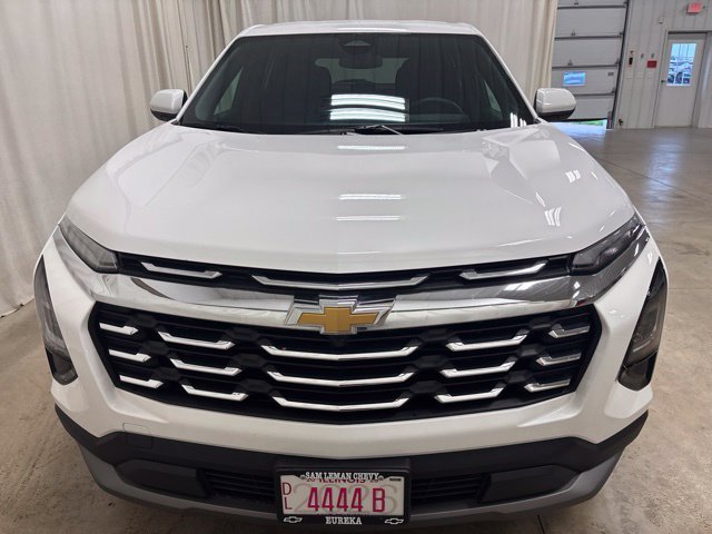 Used 2026 Chevrolet Equinox LT AWD/4WD image 9