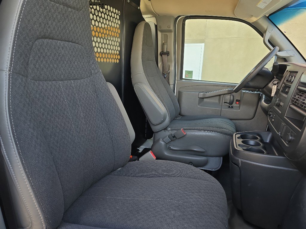 Used 2024 Chevrolet Express 2500 w/ Driver Convenience Package RWD image 24