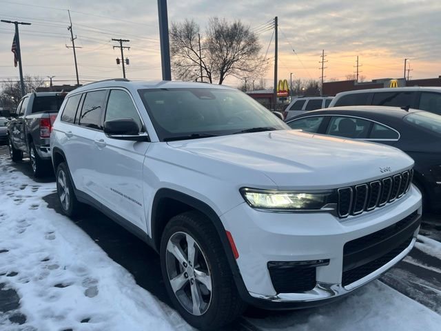 Used 2022 Jeep Grand Cherokee L Limited image 3