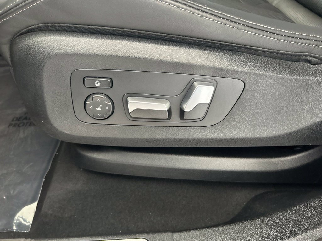 Used 2026 BMW X6 xDrive40i AWD/4WD image 44