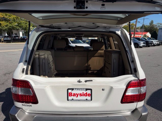 Used 2006 Toyota Land Cruiser w/ Convenience Pkg AWD/4WD image 19