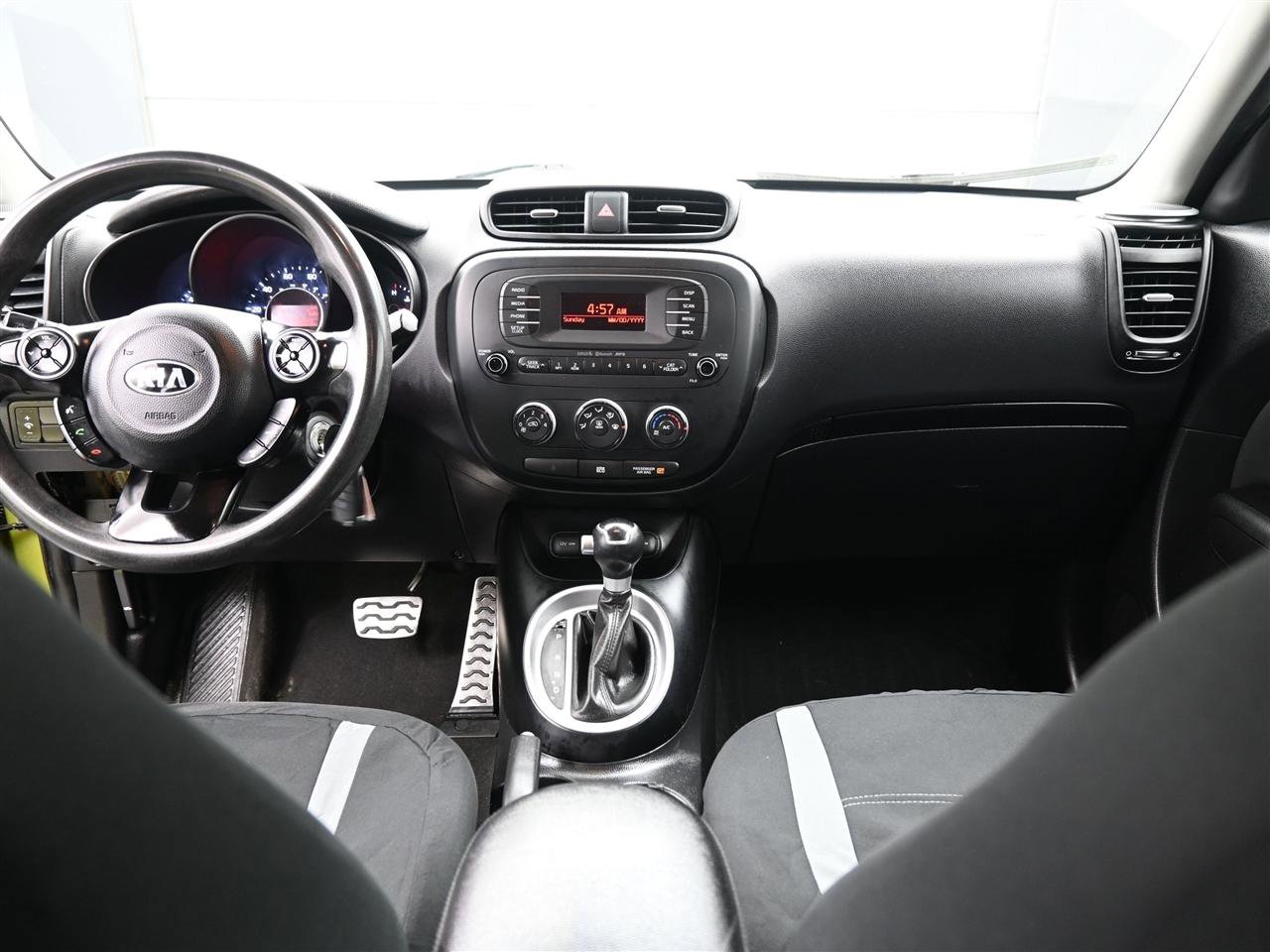 Used 2014 Kia Soul FWD image 12