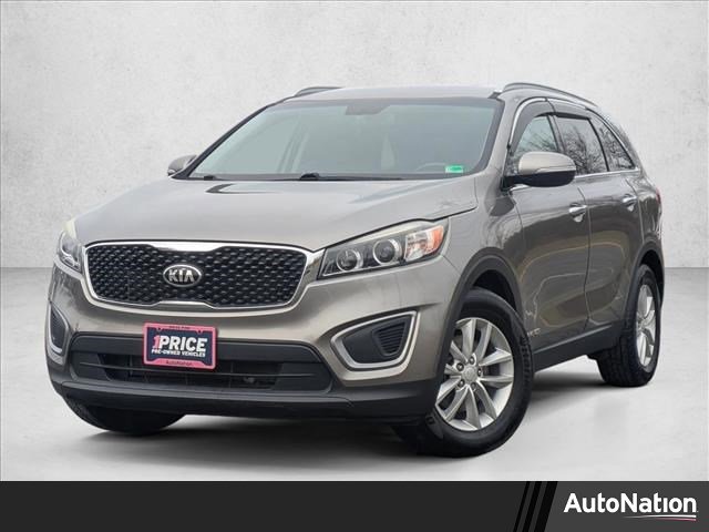 Used 2016 Kia Sorento LX w/ LX Convenience Package image 1