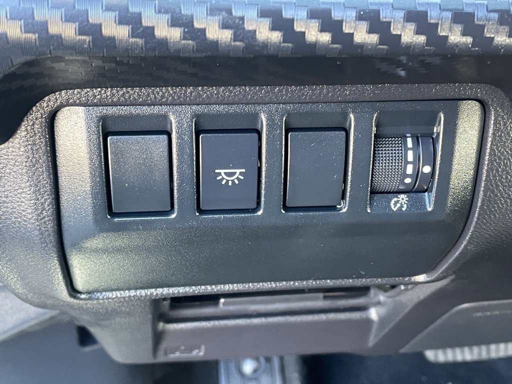 Used 2023 Subaru Ascent Premium image 11